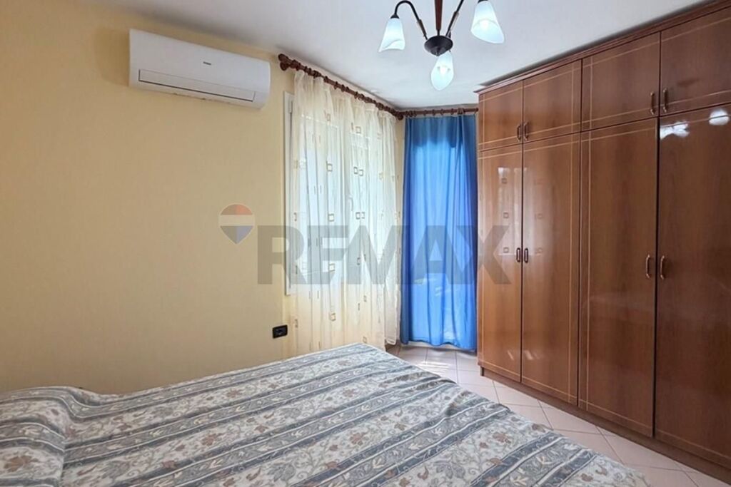 Appartamento - In Affitto - Ex Campo di Aviazione, Tirana