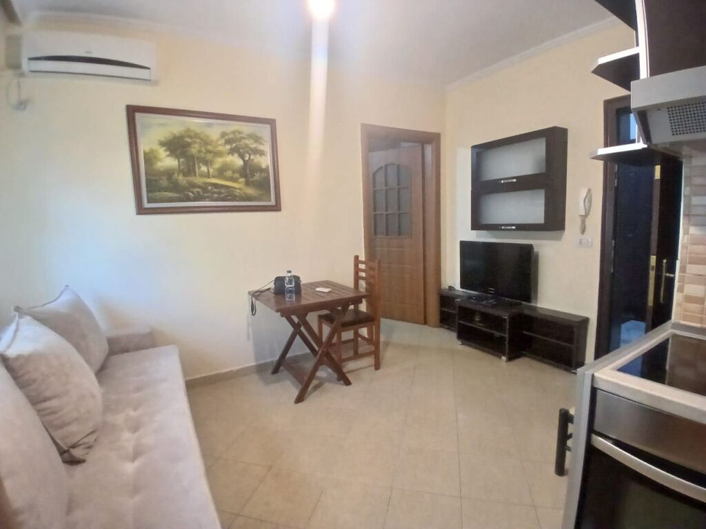 Affittasi Appartamento 1+1+1 Balcone