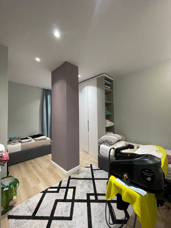 Jepet me qera apartament 2+1+2 tek Rruga e Kosovareve