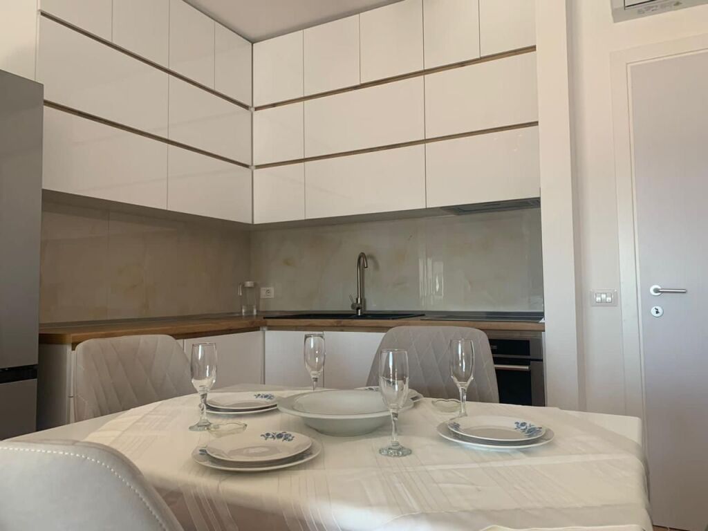 May 5th 2+1+2 for rent (Bar Room)