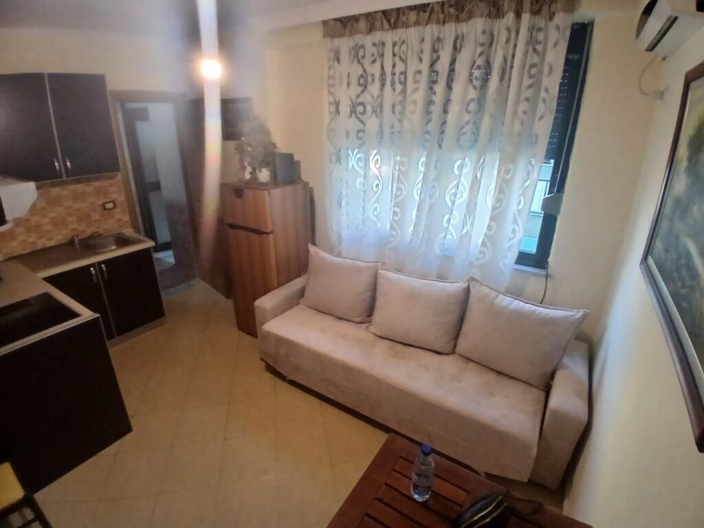 Affittasi Appartamento 1+1+1 Balcone
