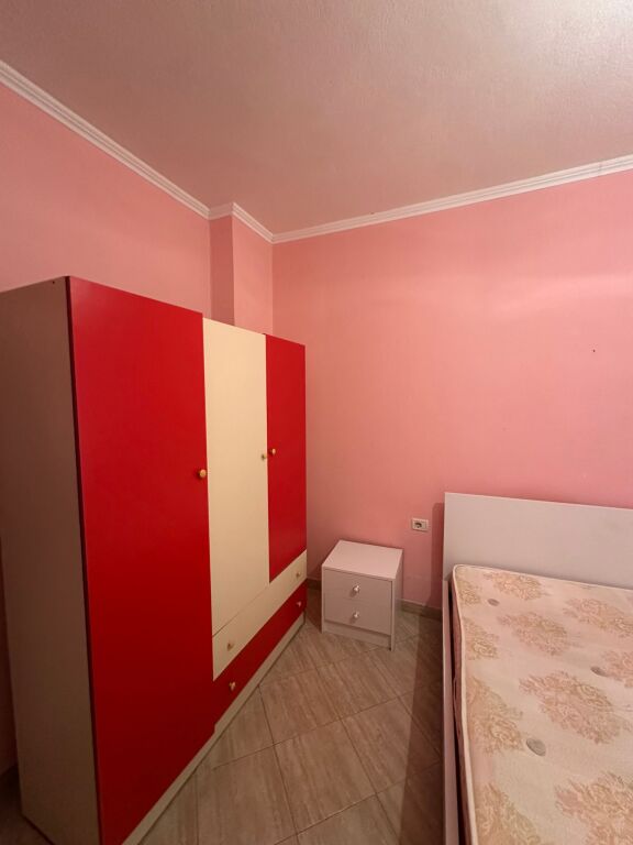 Affitto | Apartament 1 + 1 | Rruga 5 Maji | 300 €/mese