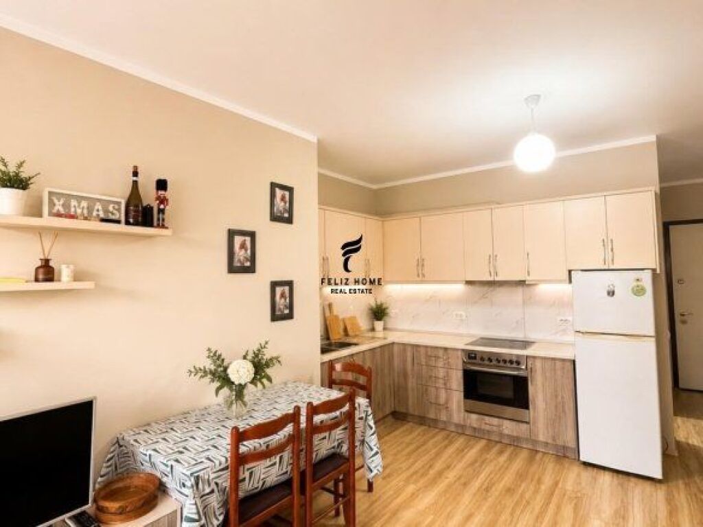 APARTAMENT ME QERA 1+1 LAPRAKE 52.000 LEKE FH-87657