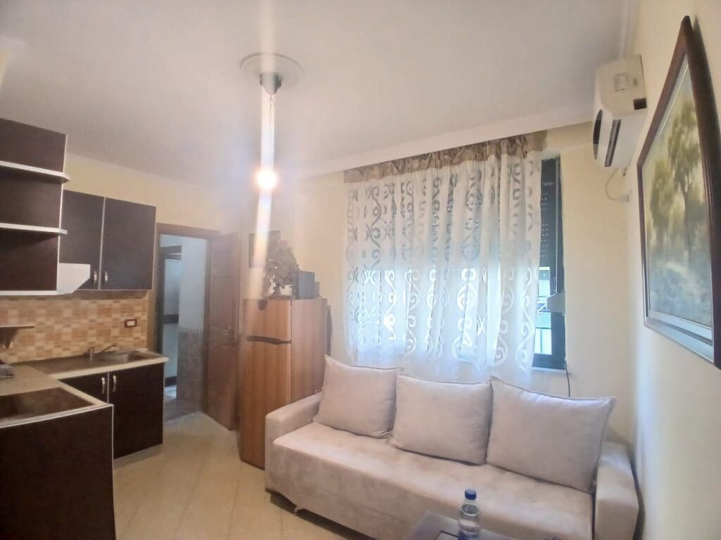 Affittasi Appartamento 1+1+1 Balcone