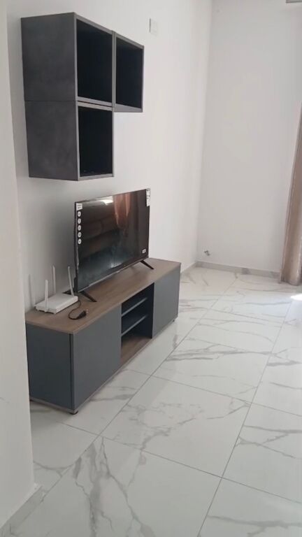 Apartament 1+1 per qera ne  Kamez