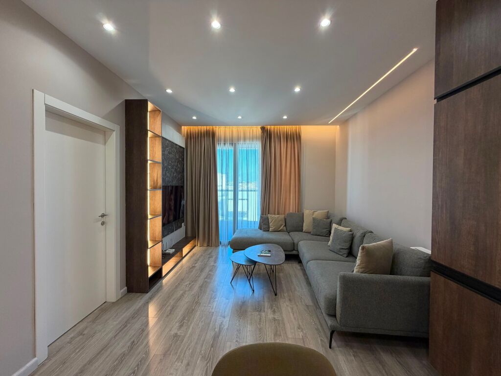 Apartment 1+1+Parking for rent at the Paris Municipality.
