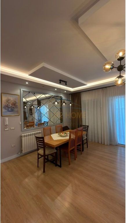 Rent, Apartment 2+1+2 + Parking Spot, Fresk, Tirana.