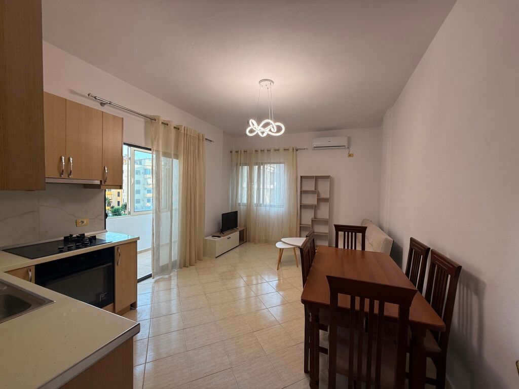Prezzo ridotto !!!! Appartamento 1+1 in vendita a Golem a 200 m dal mare.