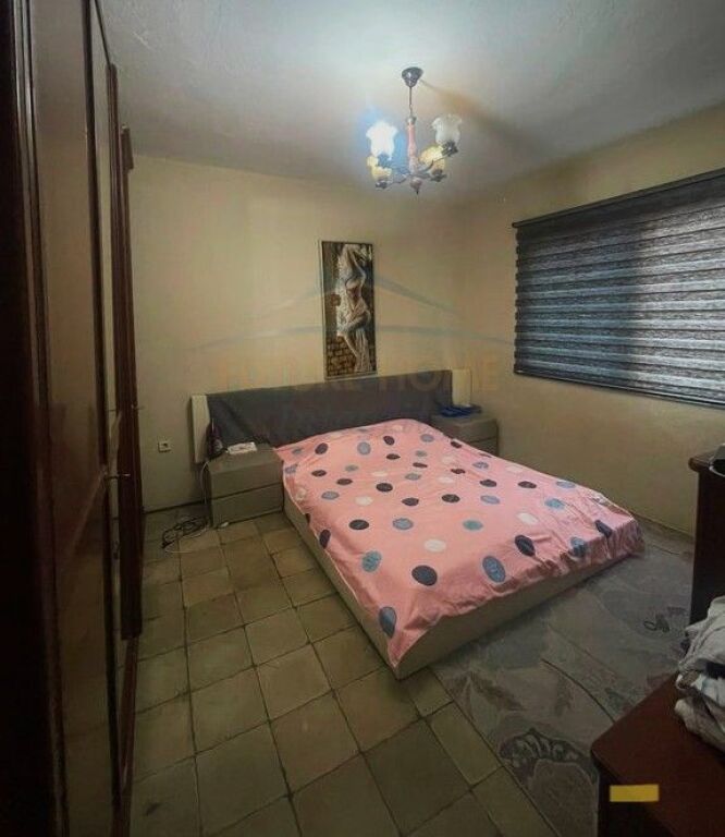 Shitet, Apartament 1+1, Myslym Shyri, Tiranë.
