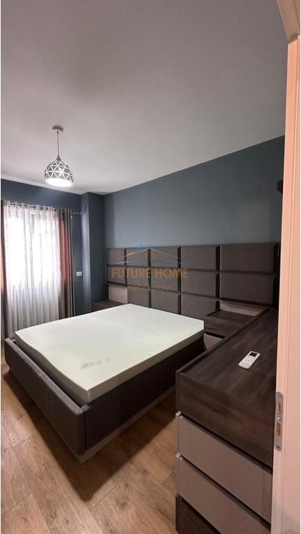 Qera,Apartament 2+1+2+Post Parkimi,Kopshti Botanik,Tiranë