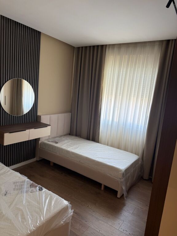 Affitto | Apartament 2 + 1 | Xhamlliku | 800 €/mese