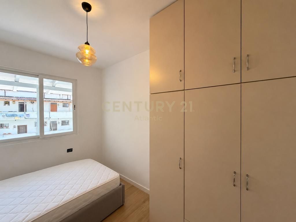 JEPET ME QERA APARTAMENT 2+1 NE PLAZH DURRES !