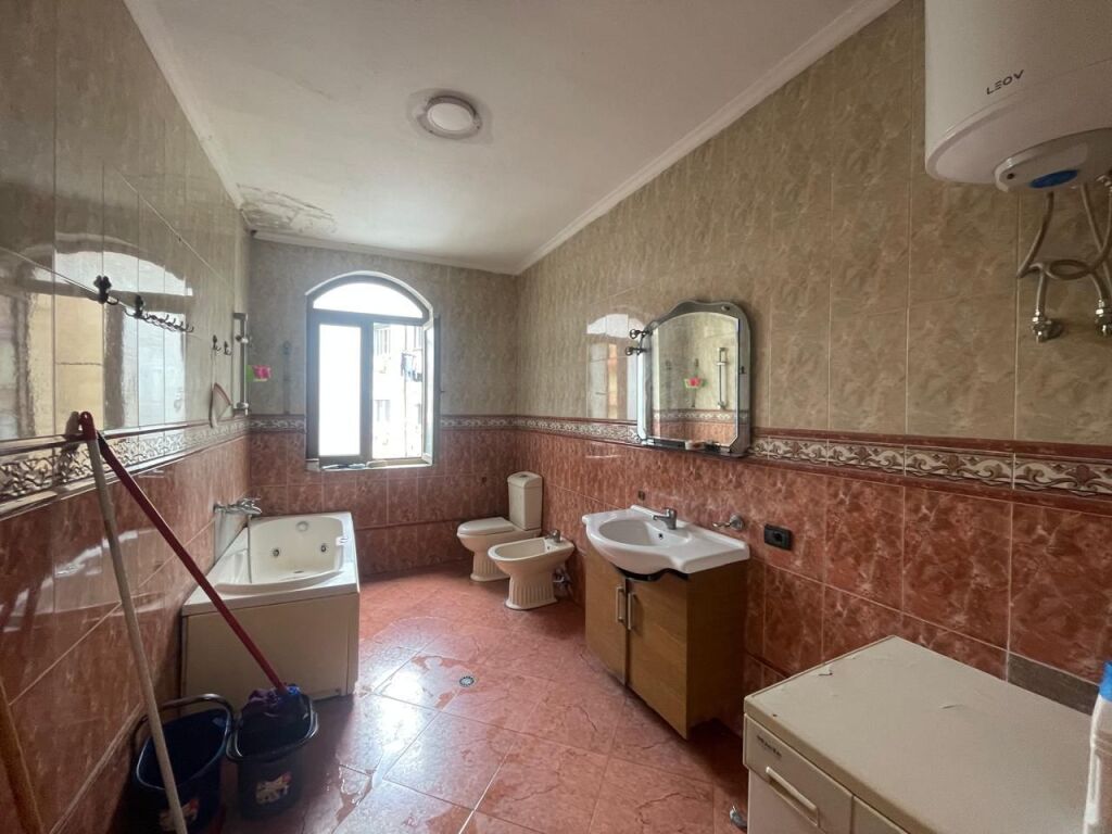 Qera | Apartament 2 + 1 | Ali Demi | 500 €/muaj