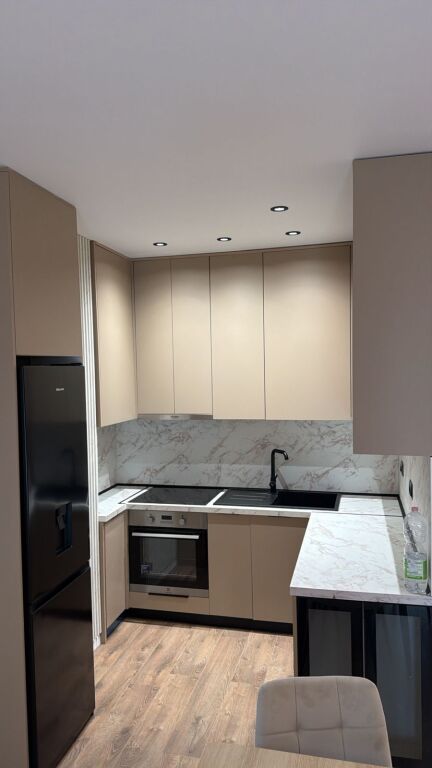 Affitto | Apartament 2 + 1 | Xhamlliku | 800 €/mese