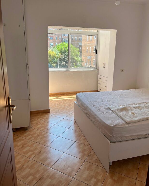 Jepet me qira apartament 1+1 te Oxhaku