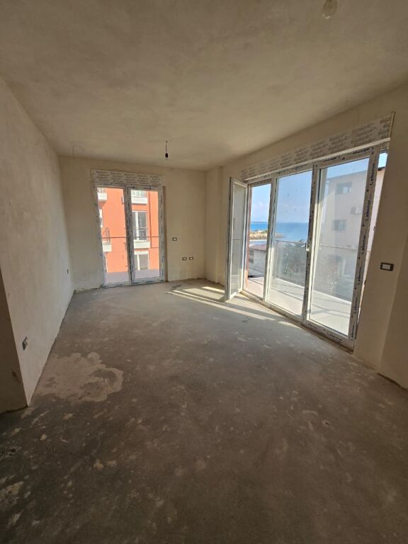 📌 SHITET APARTAMENT 1+1 – RANA E HEDHUN