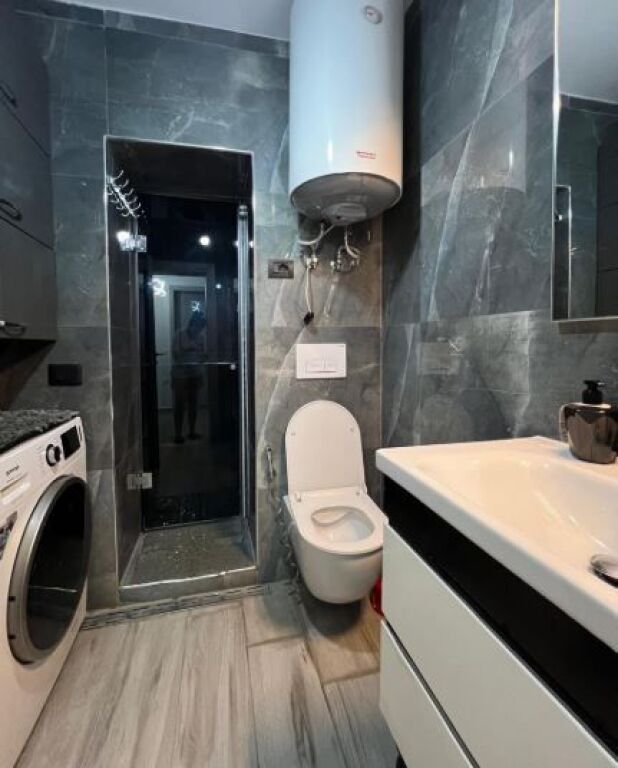 Super Apartament 2+1 me Qera Rruga e Elbasanit, Prane Kryqezimit  ID 5323