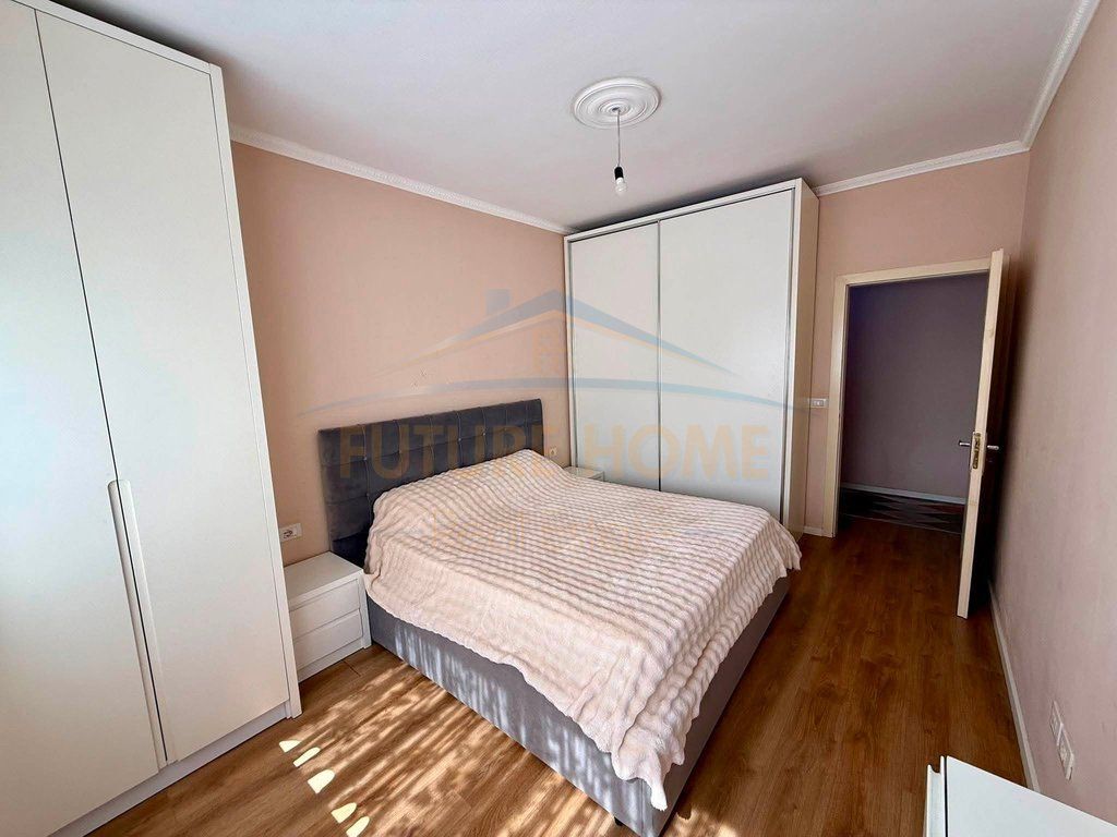 Shitet, Apartament 2+1, Unaza e Re, Tiranë.