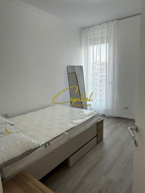 APARTAMENT ME QIRA 2+1 ISH STACIONI TRENIT 70.000 LEKE