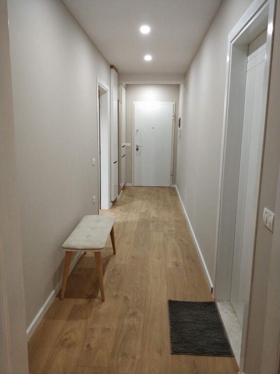 Apartment 1+1 for rent at Komuna e Parisit