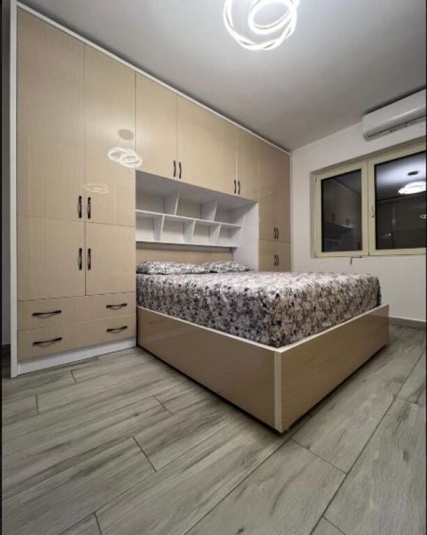 Super Apartament 2+1 me Qera Rruga e Elbasanit, Prane Kryqezimit  ID 5323