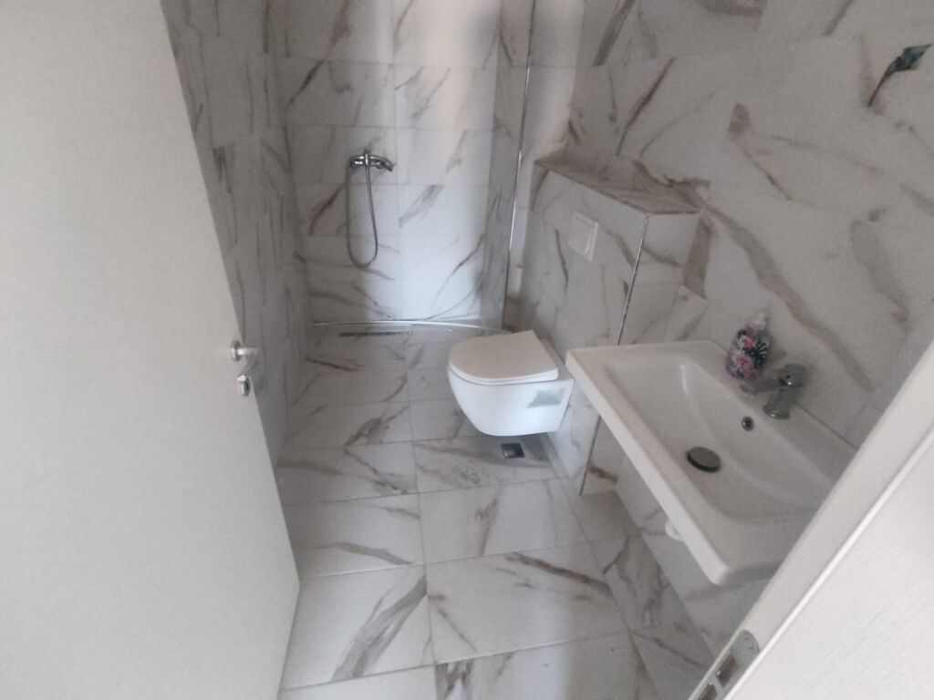 Jepet apartament/zyre me qera ne zonen e Don Bosco prane Primo Residence   ID 5320