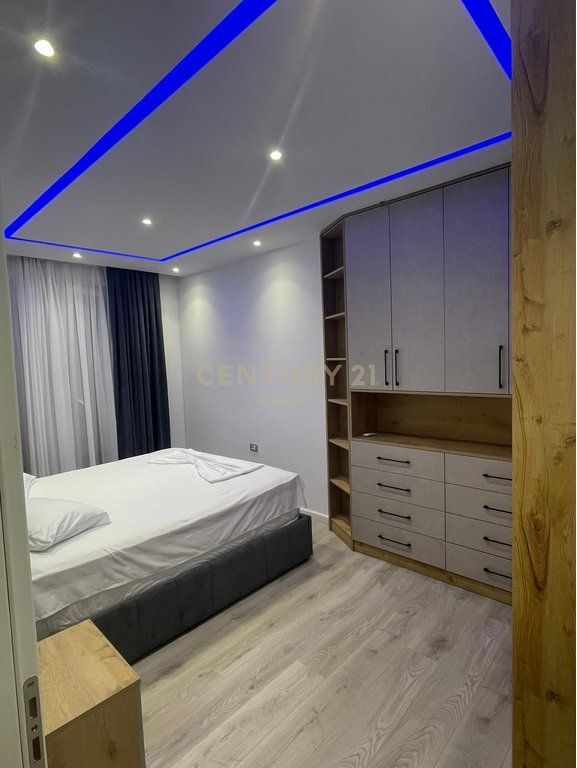 🏡 JEPET ME QIRA – 2+1 + PARKIM | RR. E BARRIKADAVE