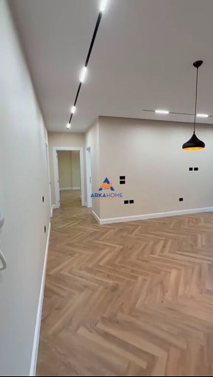 JEPET APARTAMENT 2+1 ME QERA PËR ZYRA "TEK HIPOTEKA!" 1200 EURO (I DISKUTUESHEM)