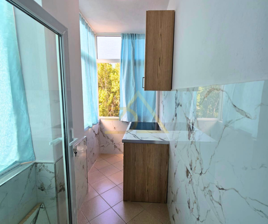 Apartament 1+1 me Qira – Lagjja 13, Plazh, Durrës