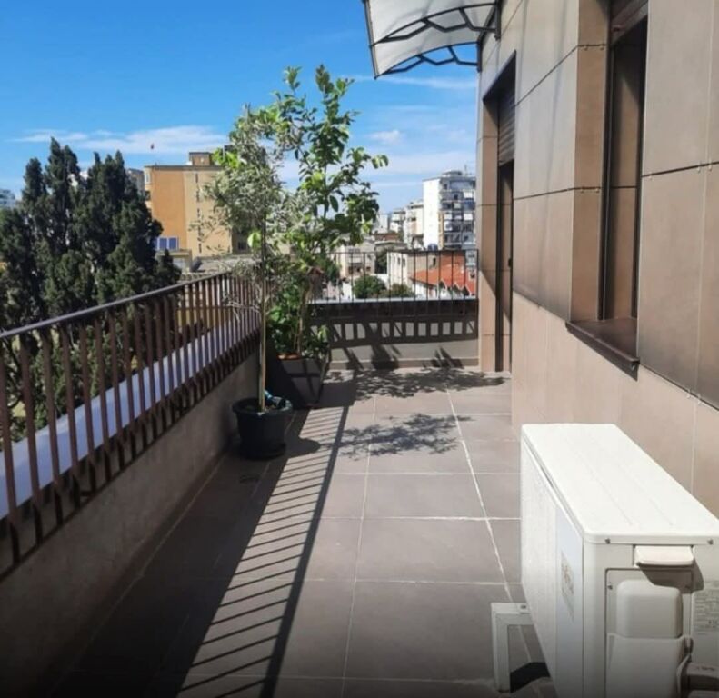APARTMENT 2+1 FOR RENT – BARRICADES STREET, TIRANA 70,000 lek