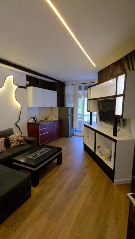 Shitet Apartament 1+1 te Shkembi Kavajes