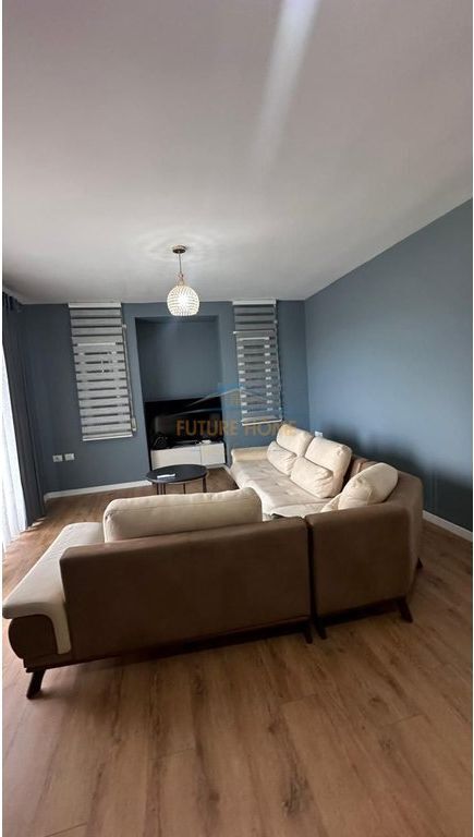 Qera,Apartament 2+1+2+Post Parkimi,Kopshti Botanik,Tiranë