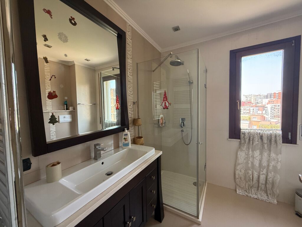 Apartament 2+1+Parkim KOpshti Botanik