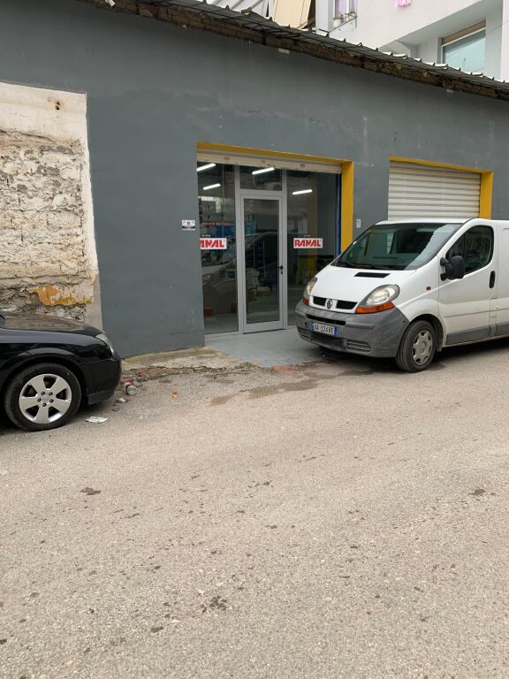 Show Room + Magazine Misto Mame
