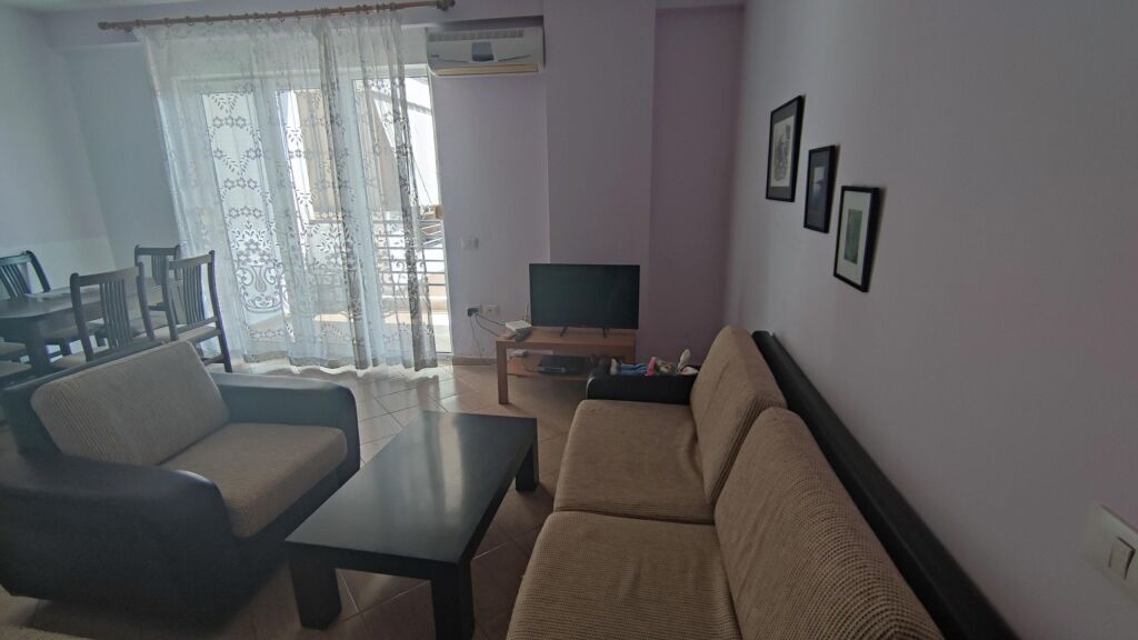Qera | Apartament 1 + 1 | Materniteti i Ri | 400 €/muaj