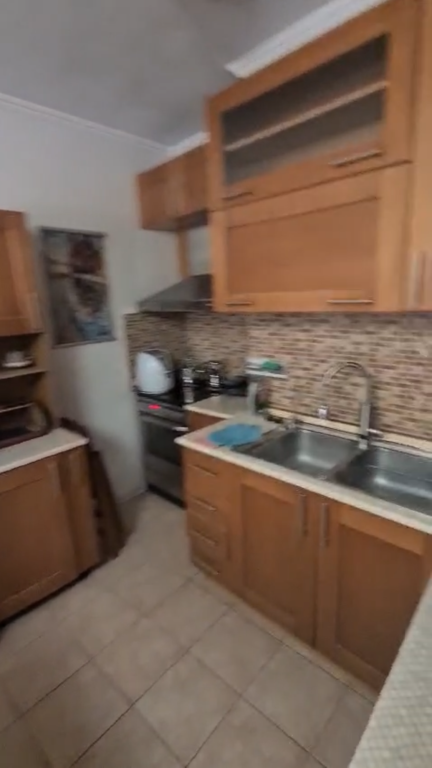 Apartament 1+1 per qera 5 maji Concord Center !