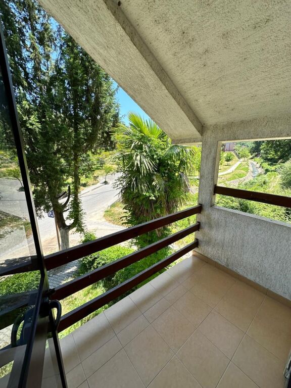 SHITET GODINË 2-KATËSHE – HOTEL 7 DHOMA + AMBIENT BIZNESI, LLIXHA ELBASAN