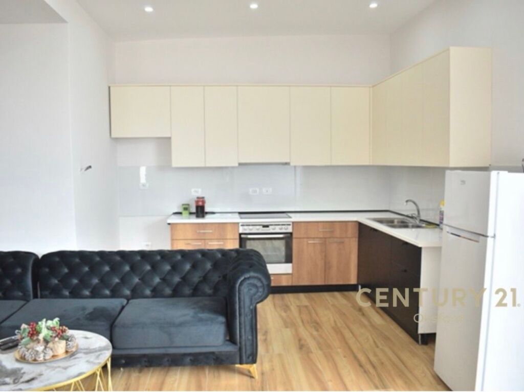 FOR RENT HOUSE APARTMENT 5+2 AT UNITED SCHOOL