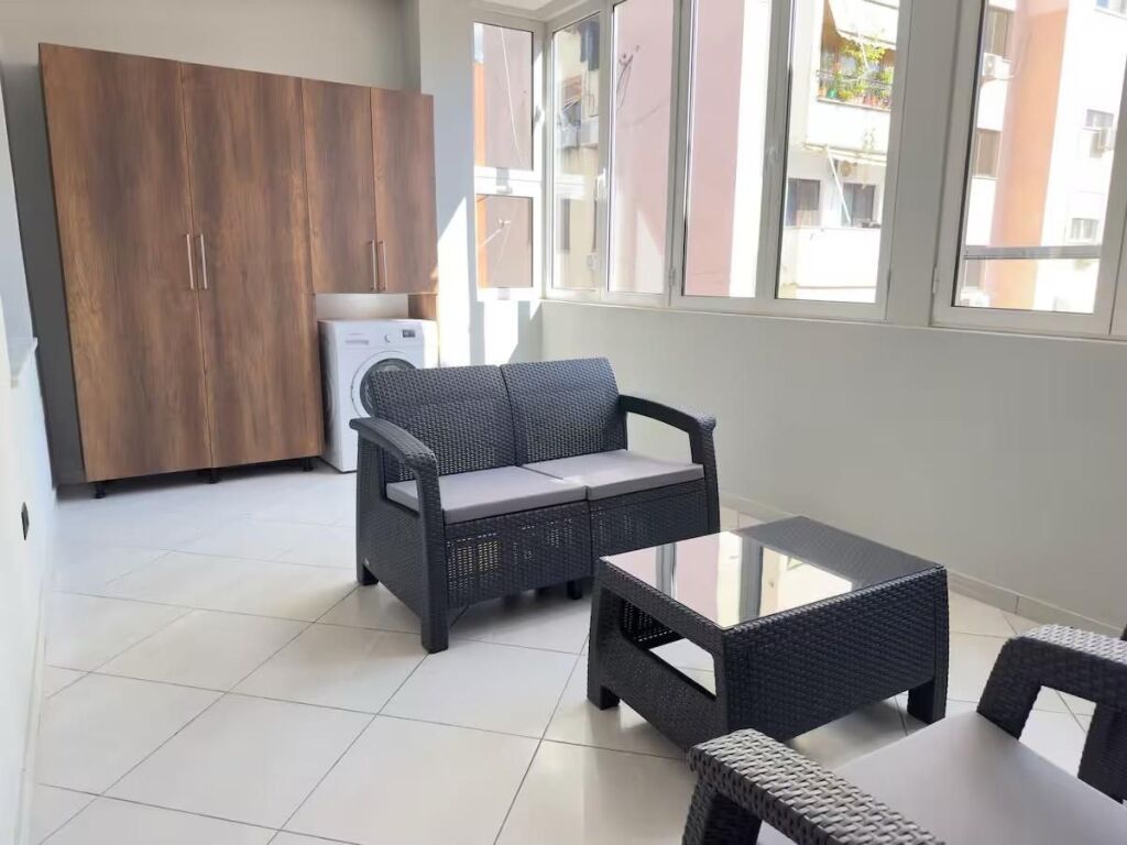 Affitto | Apartament 2 + 1 | Blloku | 850 €/mese
