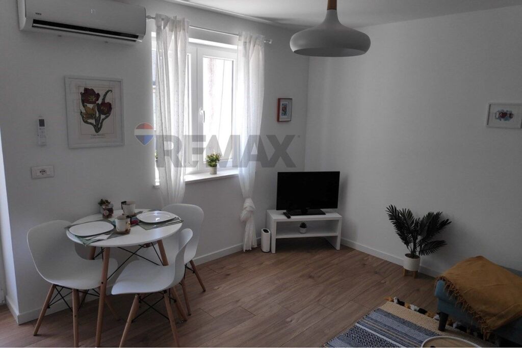 Apartment - For Sale - Arkitekt Sinani Street, Tirana(ID: 530411003-988)