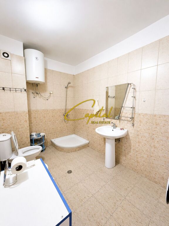 APARTAMENT ME QIRA 1+1 ISH RESTORANT DURRESI 600 EURO