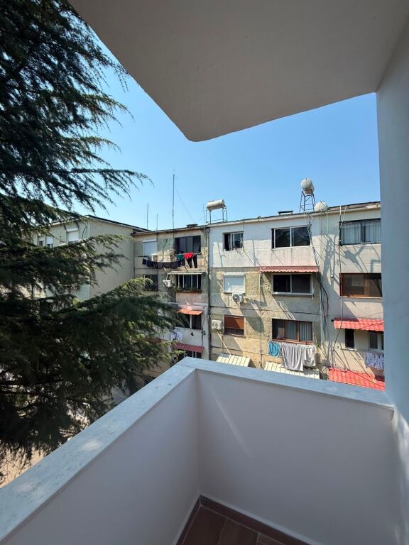 Apartment 1+1 for sale, Xhamlliku !