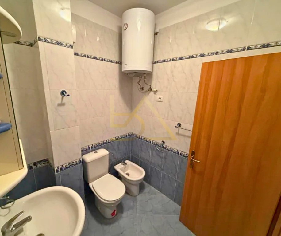 Apartament 1+1 për Shitje – Mali i Robit, Kavajë | 100 Metra nga Deti