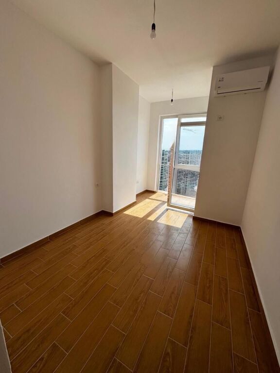 Zyre Me Qera 2+1 Tek Stacioni Trenit (ID BZ21025) Tirane
