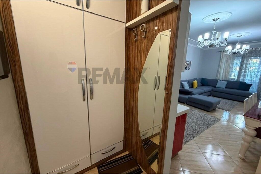 Apartament - Për Shitje - Rruga e Dibrës, Tiranë(ID: 530261070-246)