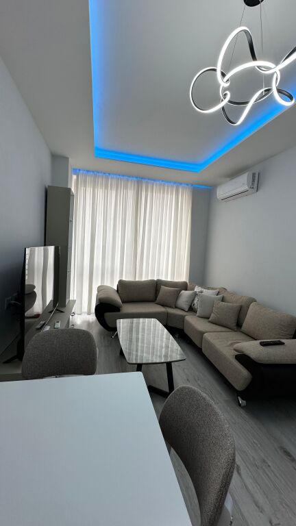 Apartament 1+1 per qira tek Shkolla Partizani