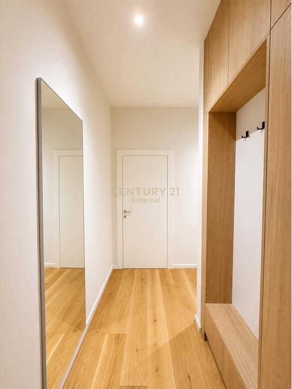 Rruga E Kosovareve - Jepet Me Qira 2+1+ Lavanderi Luxury I Investuar Me Detaje