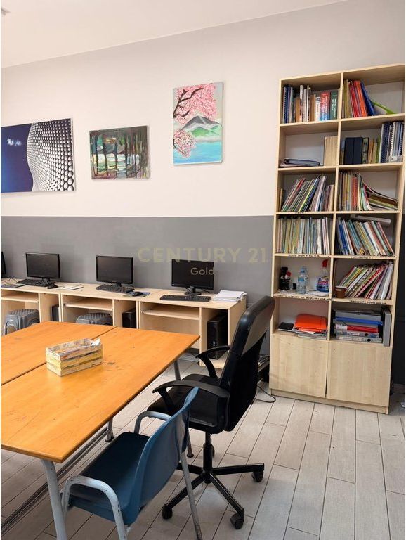 Apartment 3+1 for rent in the most sought-after area of Tirana. Ish Blloku, near Willson square