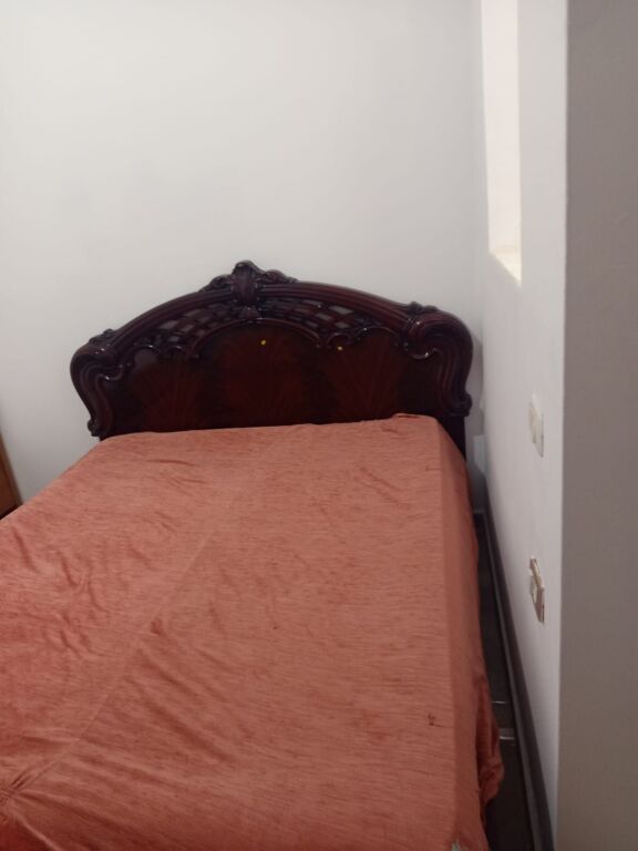 GARSIONERE 22000 LEKE.PRANE EMERALD CENTER