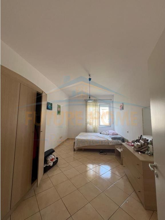 The apartment is located in the Fresku area, near Melises Pastry Shop